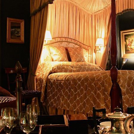 Bed and Breakfast Oak House No.1 Тетбери Экстерьер фото